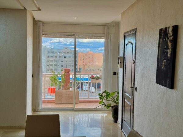 Appartement Horizon - 3 Chambres avec Piscine et Double Garage Face à Supratours, Marrakech - Image 19